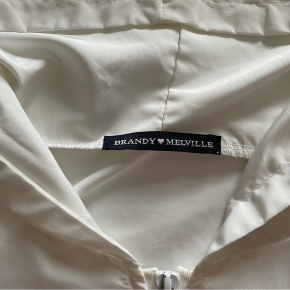Brandy Melville Malibu Windbreaker - Picture 2 of 6
